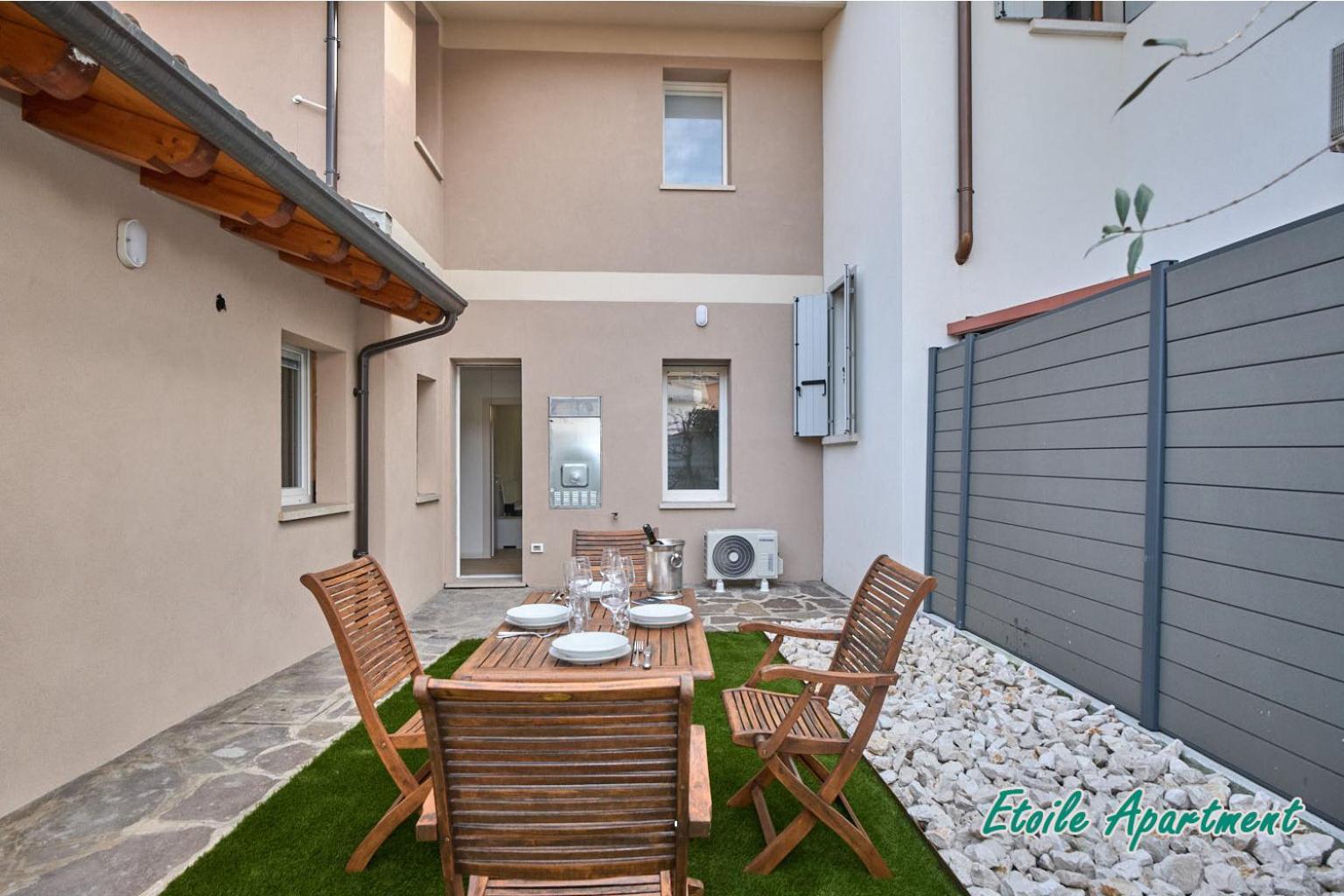 Casa Monique Apartments ديسينسانو ديل غاردا المظهر الخارجي الصورة